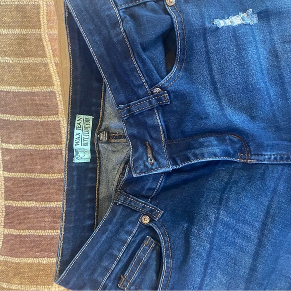 Distressed Blue Jeans - Picture 2 of 4